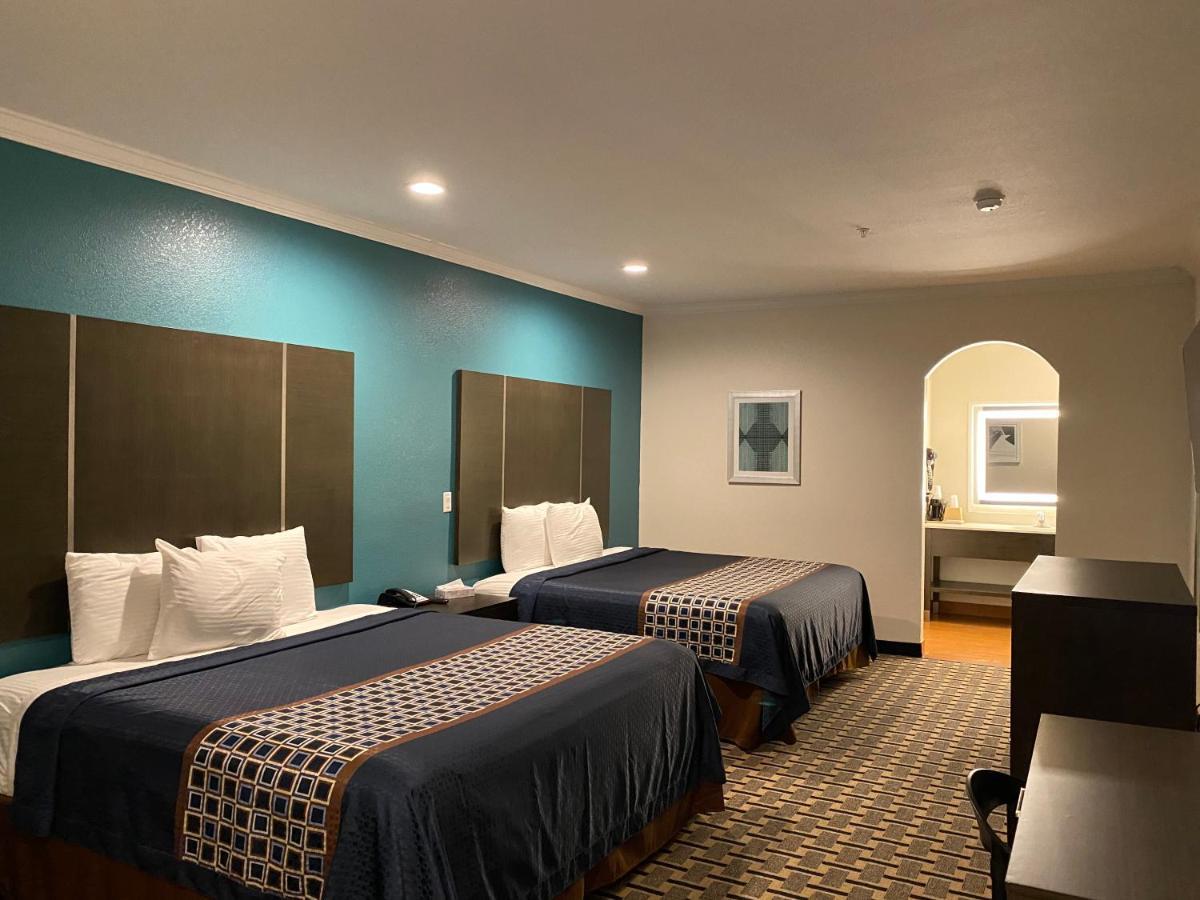 Regency Inn & Suites- Nw Houston Jersey Village ภายนอก รูปภาพ