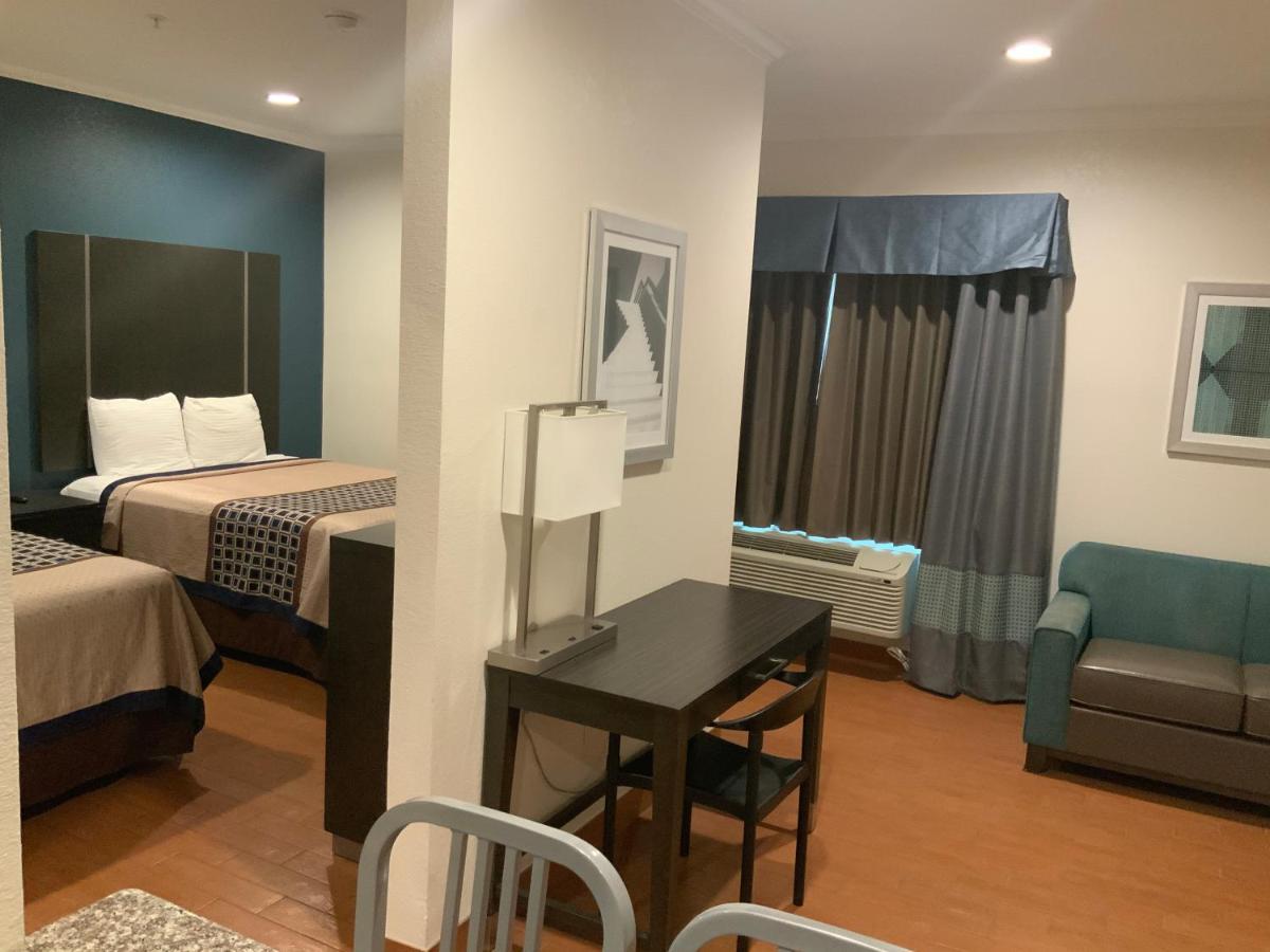 Regency Inn & Suites- Nw Houston Jersey Village ภายนอก รูปภาพ