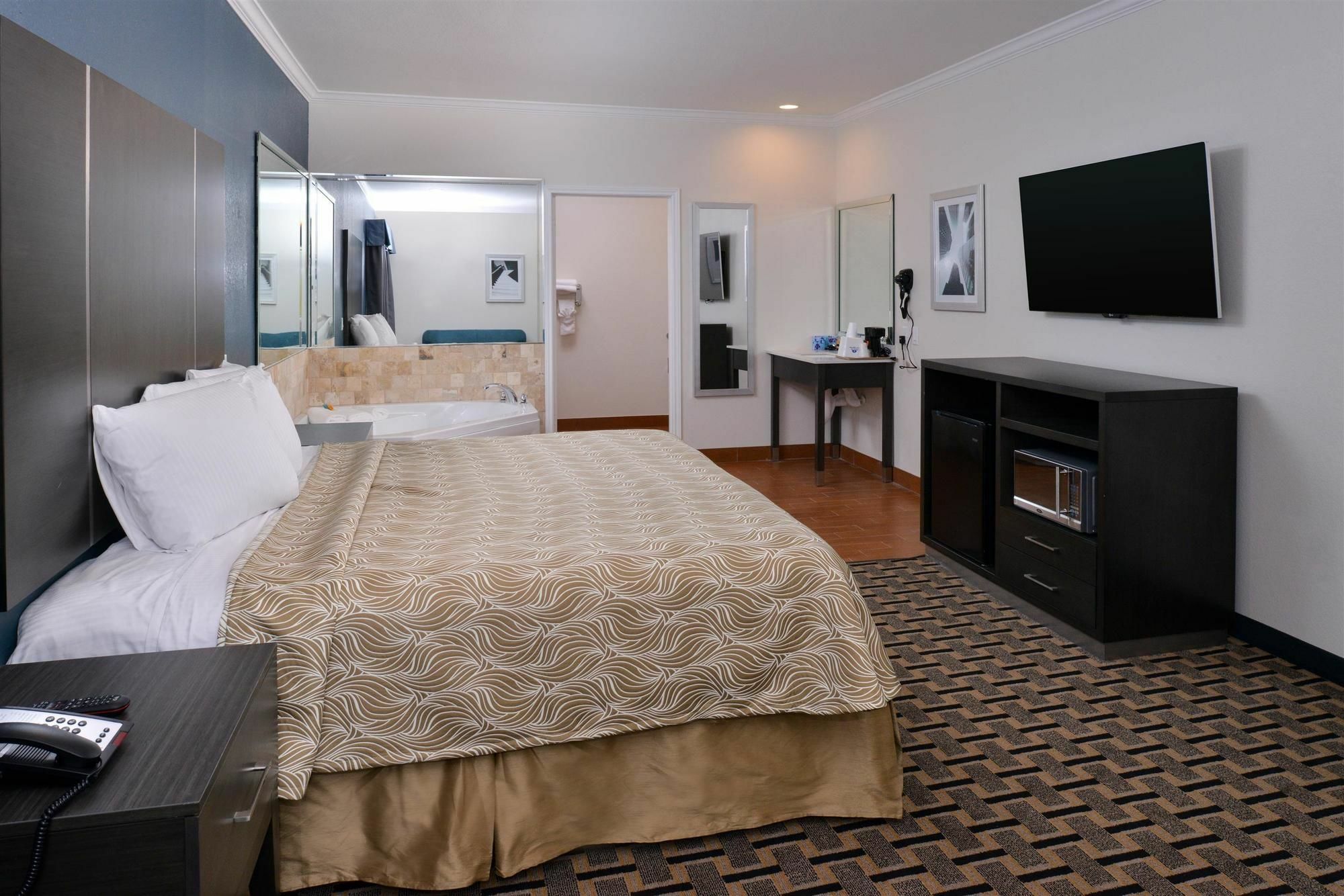 Regency Inn & Suites- Nw Houston Jersey Village ภายนอก รูปภาพ