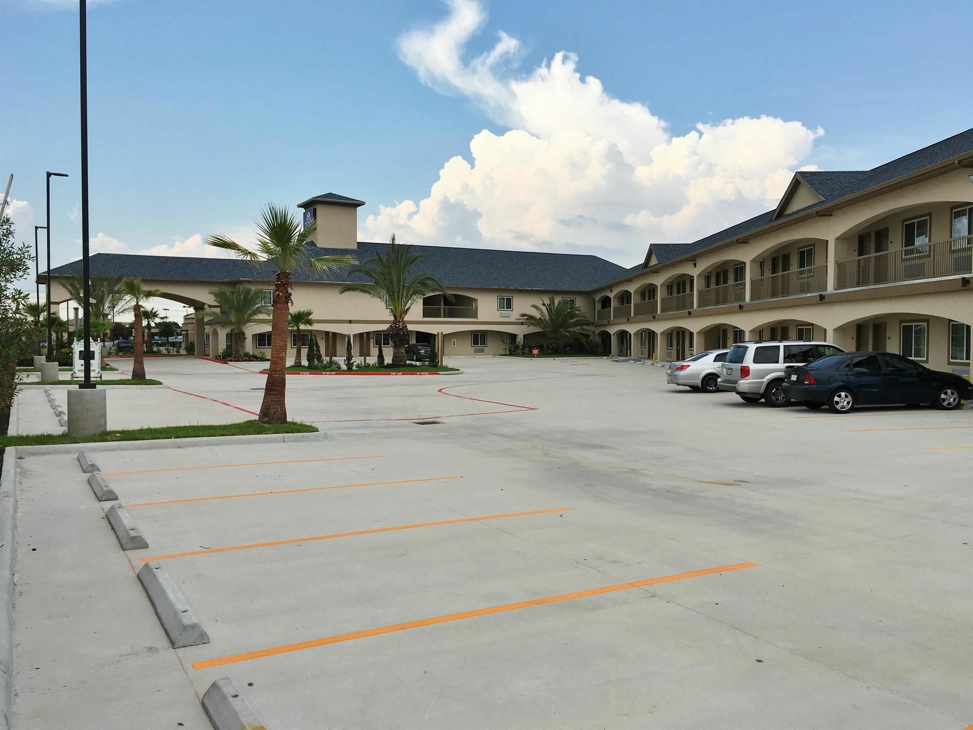 Regency Inn & Suites- Nw Houston Jersey Village ภายนอก รูปภาพ