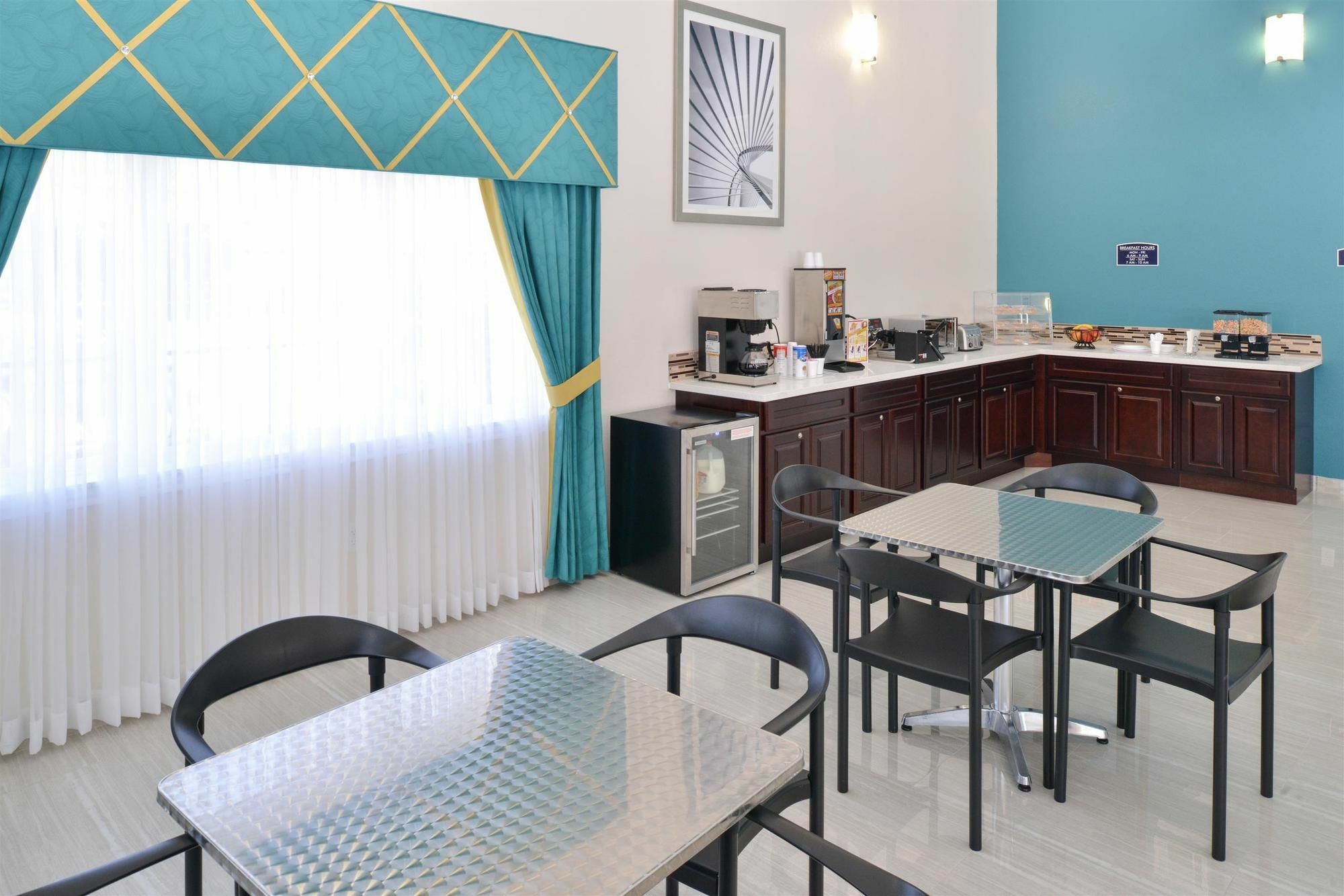 Regency Inn & Suites- Nw Houston Jersey Village ภายนอก รูปภาพ